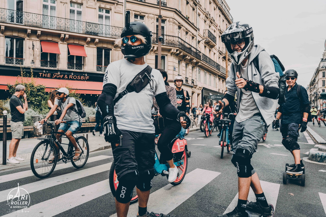 Balade skate entre amis Paris