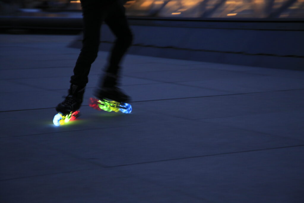 Photos roues lumineuses roller Louvre